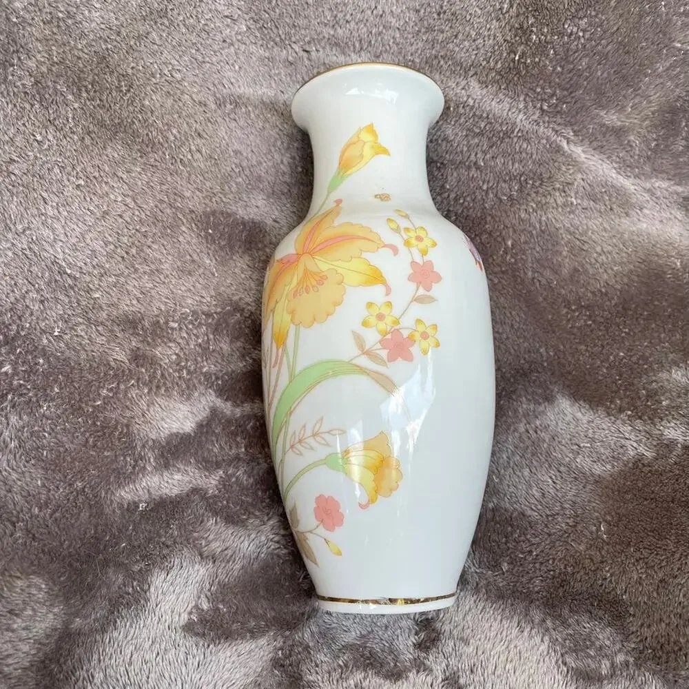 Vintage Floral Butterfly Vase Japan 1970's Cottagecore Grandmacore 8